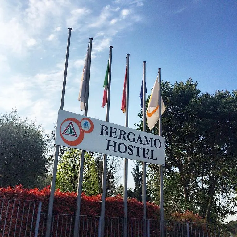 Hostel Ostello di Bergamo Torre Boldone