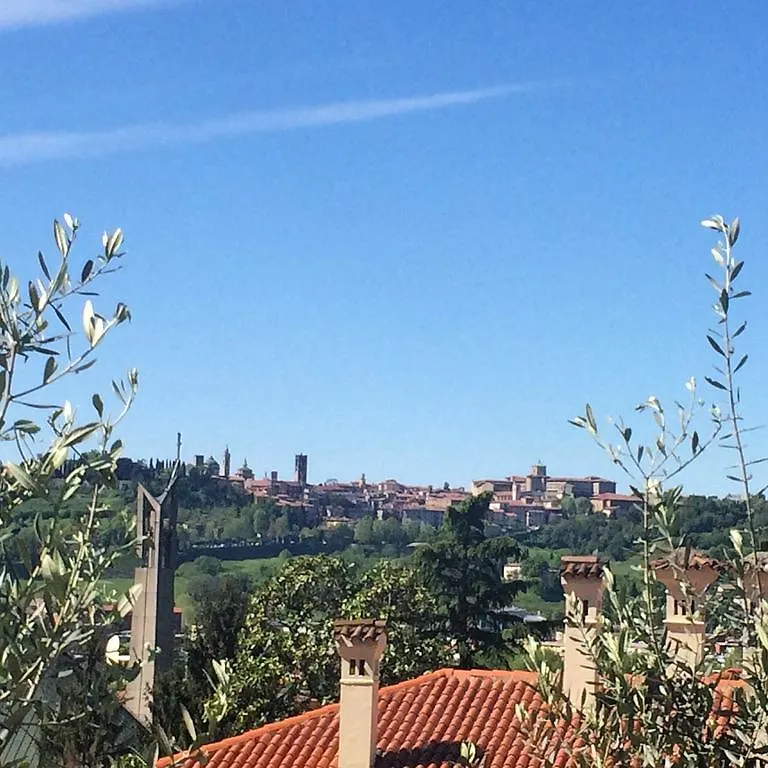 Ostello Di Bergamo Torre Boldone Italy