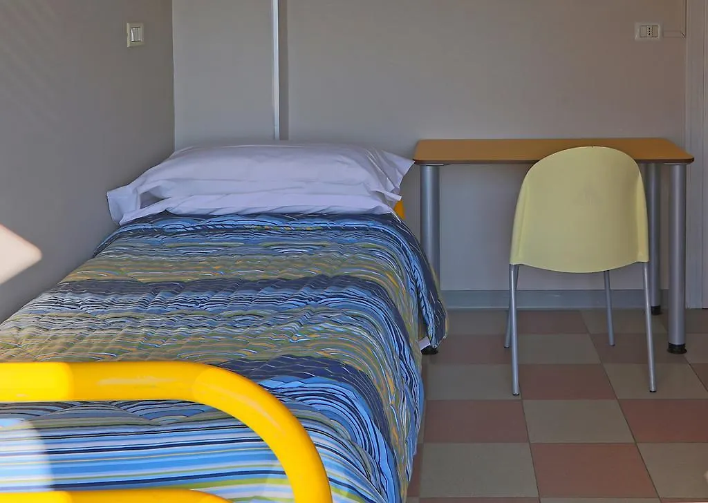 Ostello Di Bergamo Torre Boldone Hostel