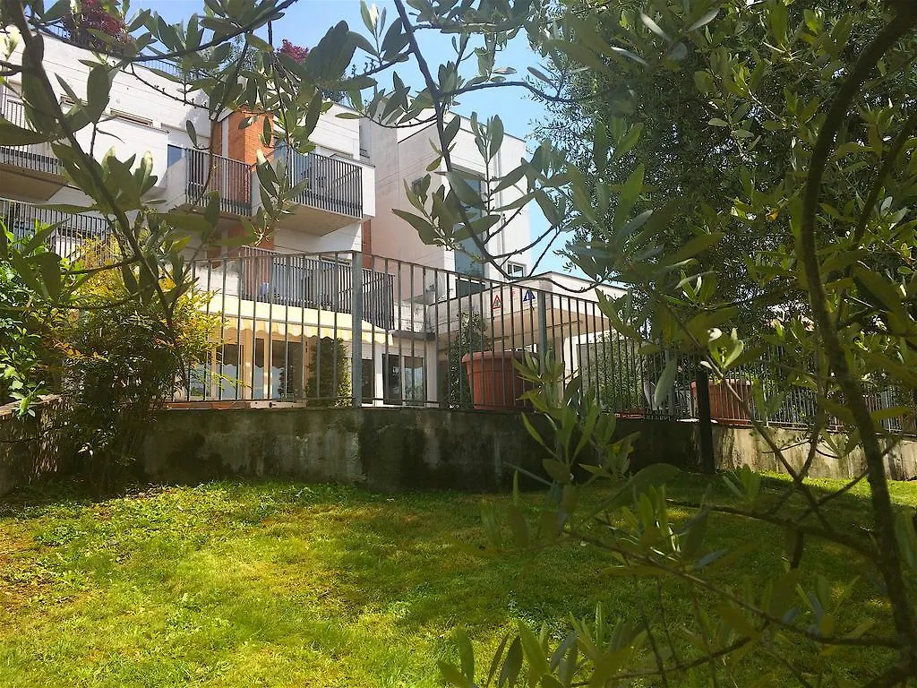 Hostel Ostello Di Bergamo Torre Boldone Italy