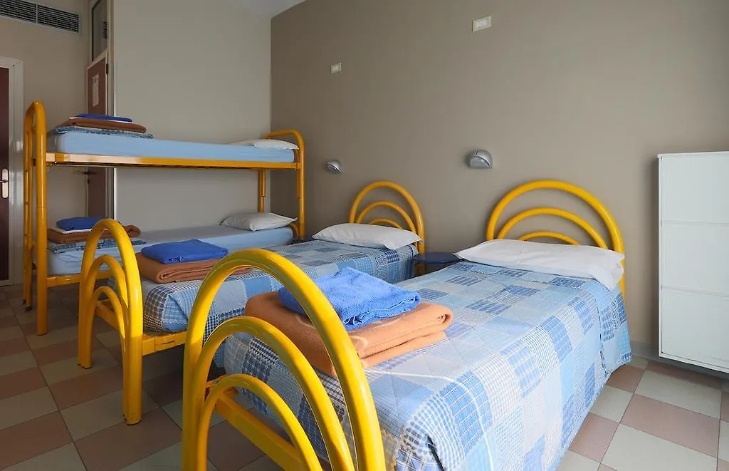 Ostello Di Bergamo Torre Boldone Hostel