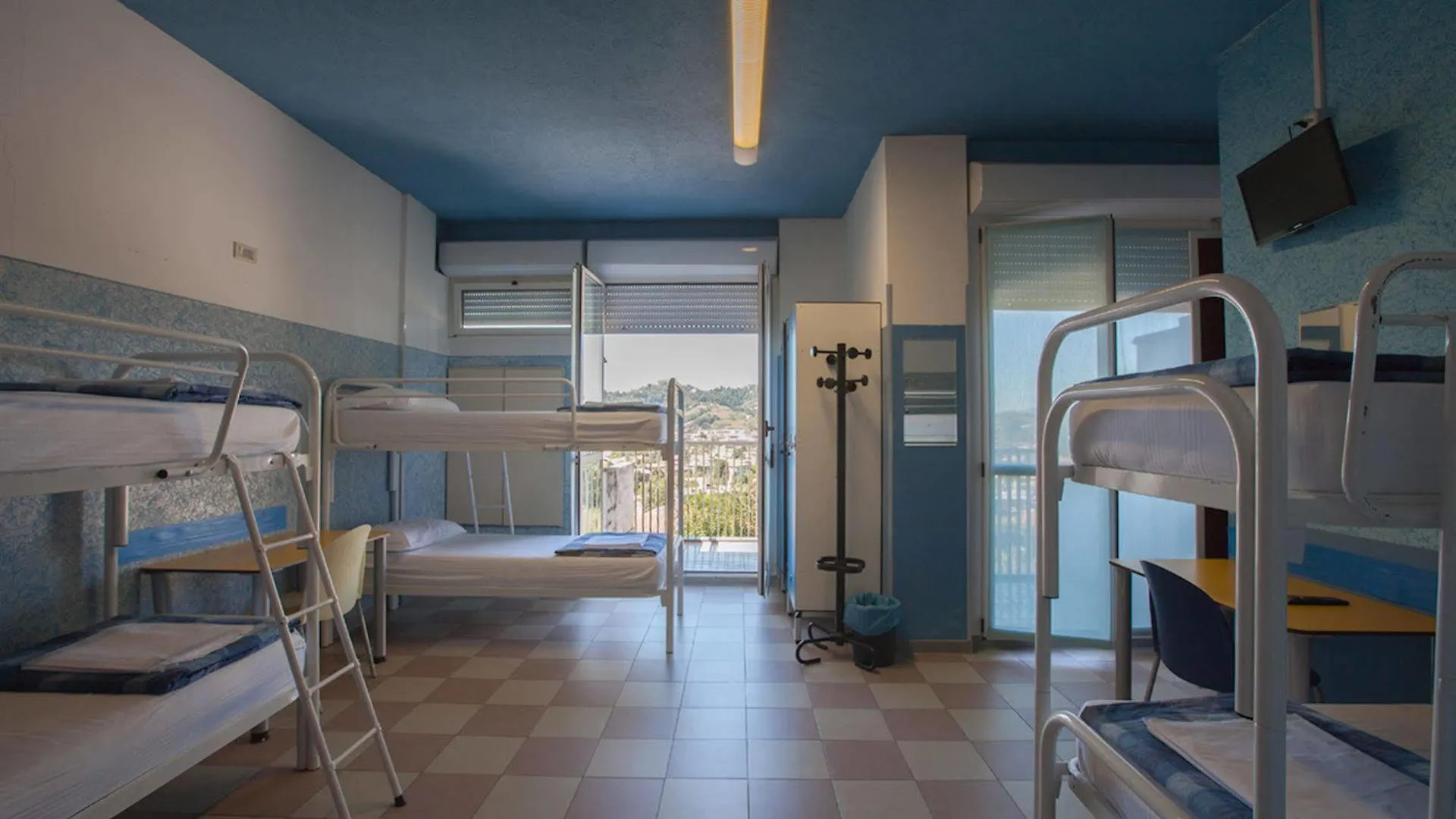 Ostello Di Bergamo Torre Boldone Hostel