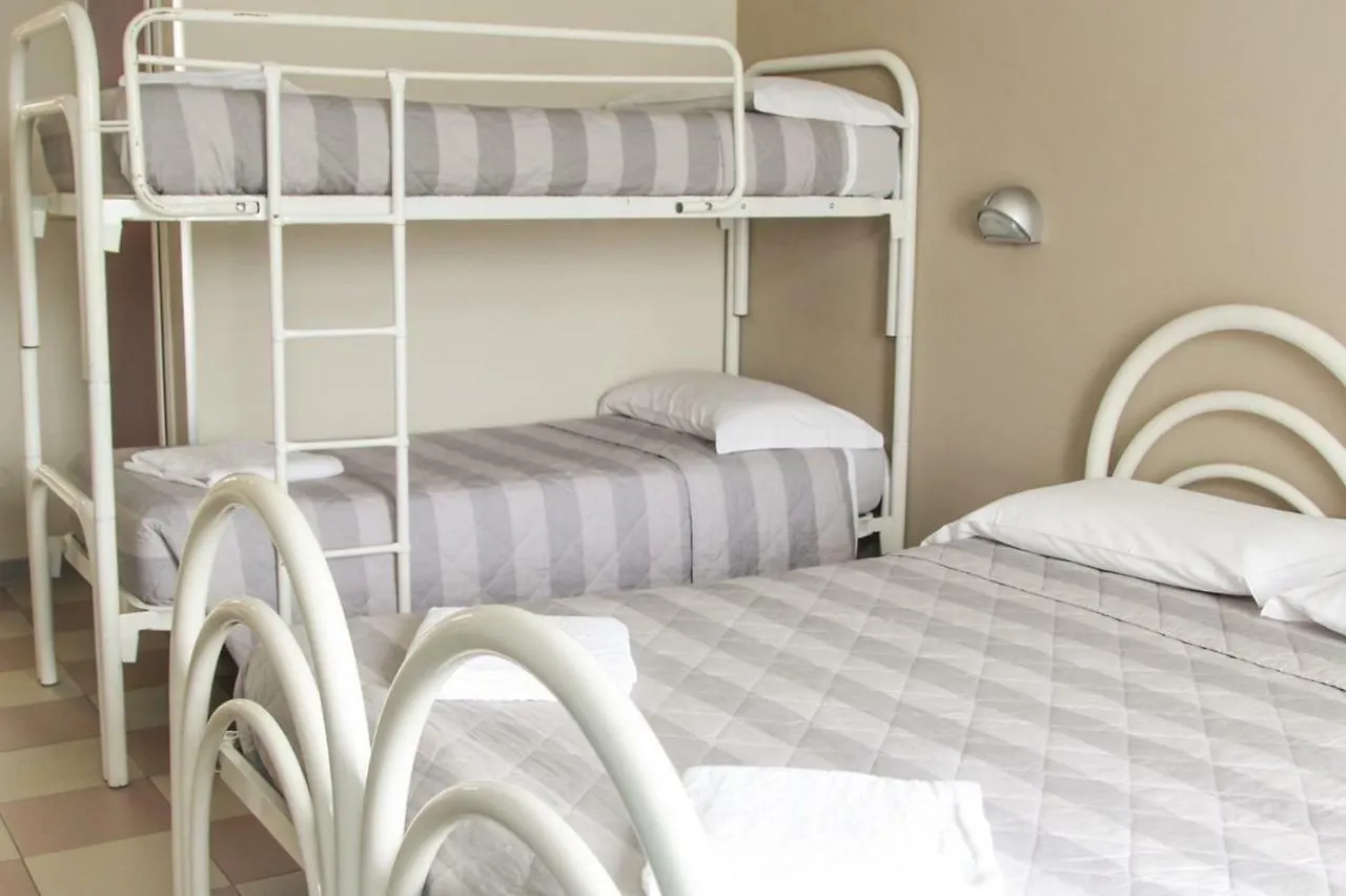 Ostello Di Bergamo Torre Boldone Hostel